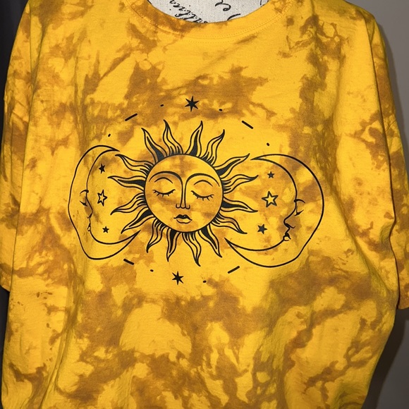Tie Dyed Sun & Moons T-shirt - Picture 2 of 4
